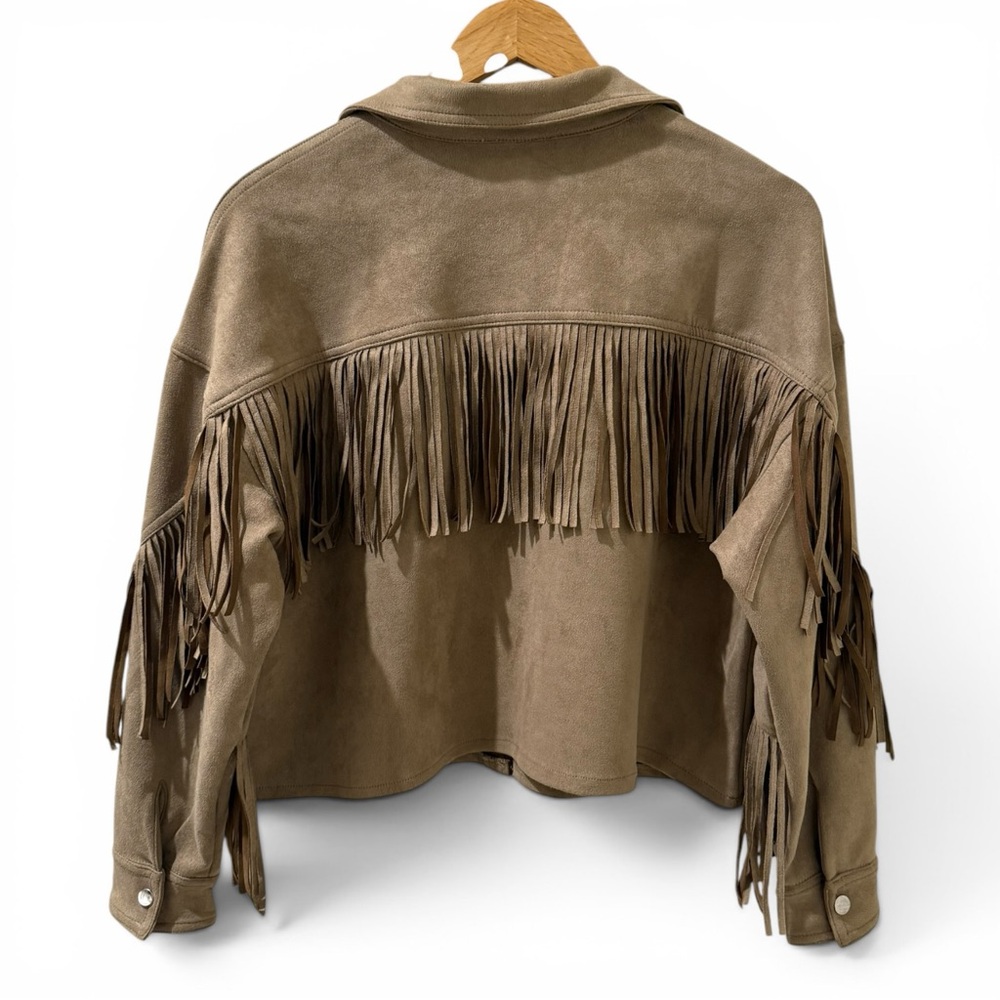 Peach Love California Faux Suede Fringe Western Cropped Shacket Jacket Size S - Picture 3 of 8